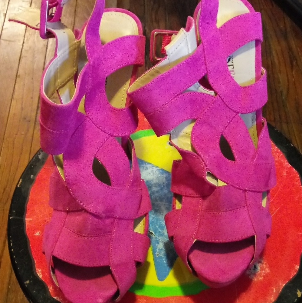 Pink heel